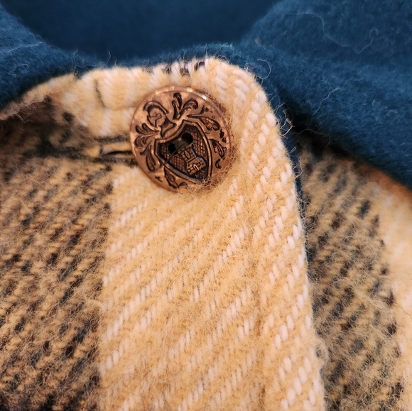 💛💚60's Reversible Cape💚💛 - Picture 6 of 10